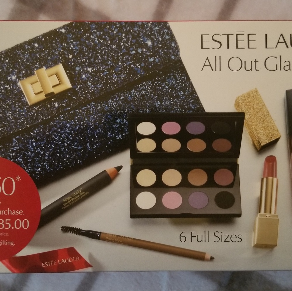Esttee Lauder Makeup Set